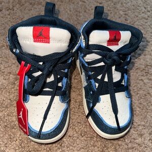Toddler Jordan 1 Mid SE 💙